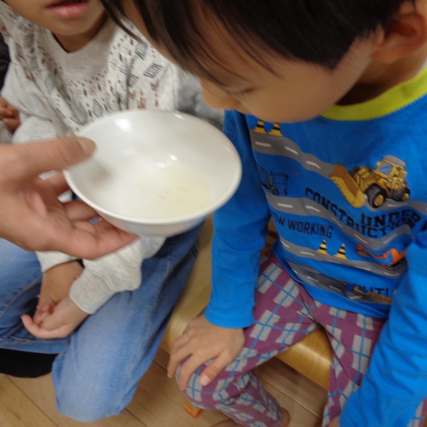 お米が出来るまでの話を聞いています